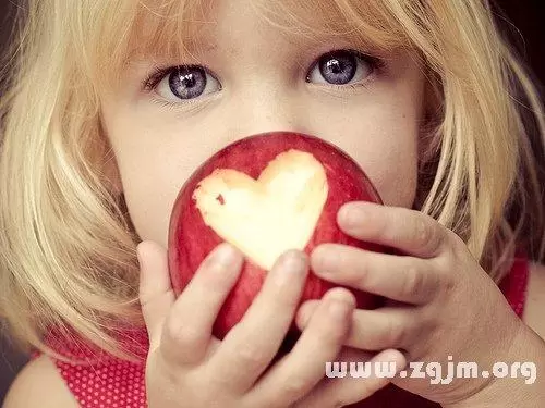做梦梦到幼儿,梦见幼童周公解梦插图