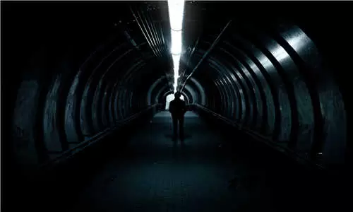 梦到架子塌了,做梦梦到人骨头架子插图