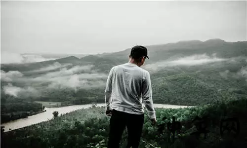 晚上梦到喜欢的人,什么梦预示对方爱你插图