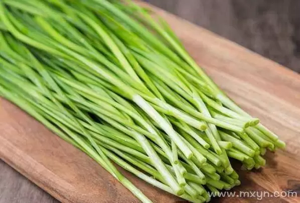 做梦梦见好多韭菜夹牙,周公解梦梦见杀人插图