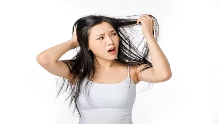 做梦梦到洗澡掉头发,梦见洗澡掉了大量头发插图
