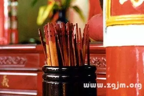 女人梦见抽签是什么意思 梦见男朋友抽签插图
