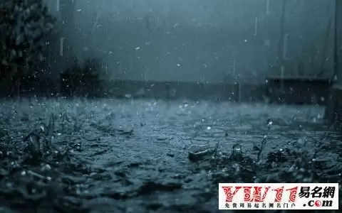 做梦梦到下小雨是什么意思插图