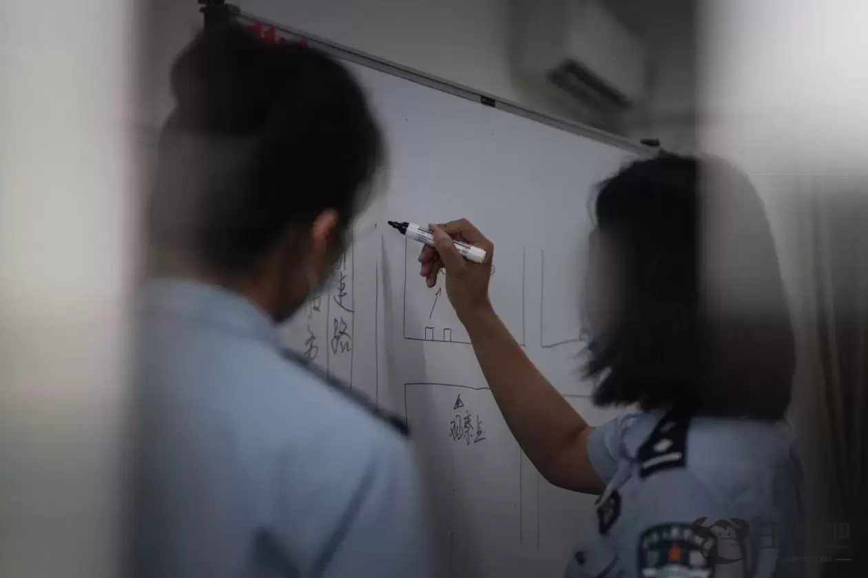 比警匪片还要惊心动魄，缉毒女警离死亡最近的一次插图1