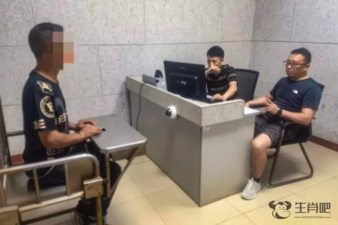 男子利用AI造谣九旬老人遭遗弃流浪乞讨多年成“皮包骨”，成都警方：行拘！插图1