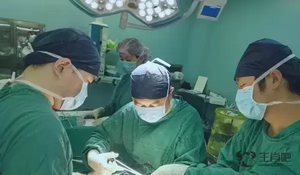 75岁上海老爷叔确诊乳腺癌！哪类男性容易得这病？插图