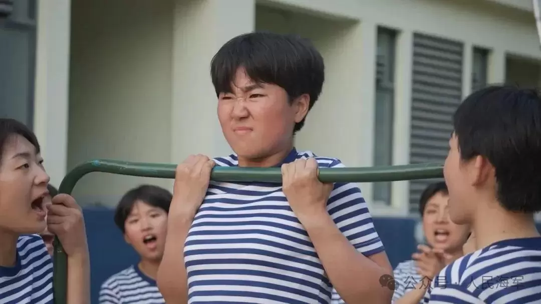 瘦身80斤!她如愿成为一名海军战士插图8 瘦身80斤!她如愿成为一名海军战士插图8