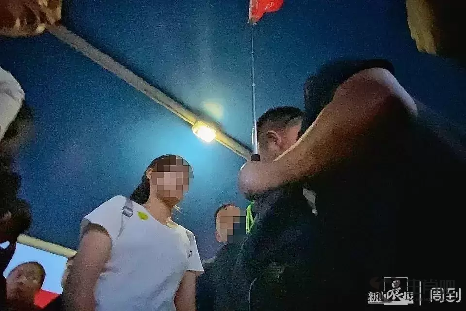 浦江夜游变过江轮渡？在外滩，我被黑导游转手6次……插图6